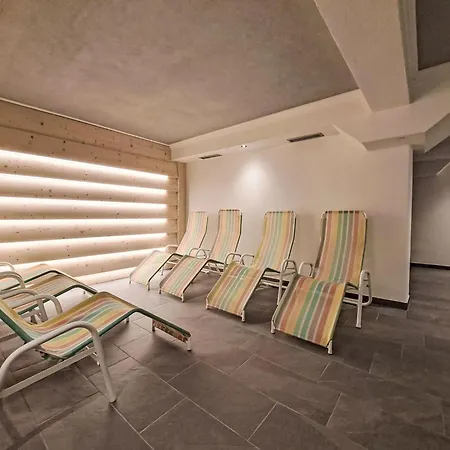 Dreizimmer- By Interhome * 考恩台尔