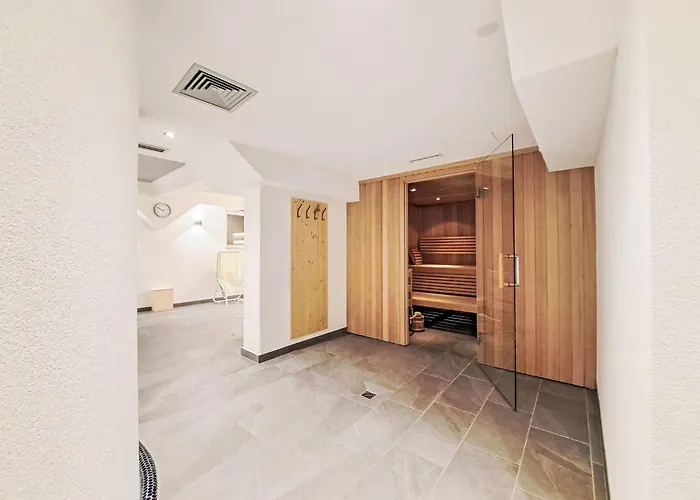 Dreizimmer- By Interhome 考恩台尔