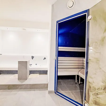 Dreizimmer- By Interhome